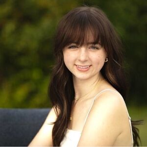 Meet your posher: Alivia